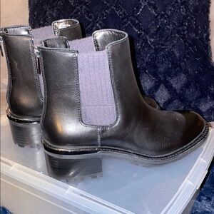 Black Ankle Boots with Elastic Side Panels and Low Heel